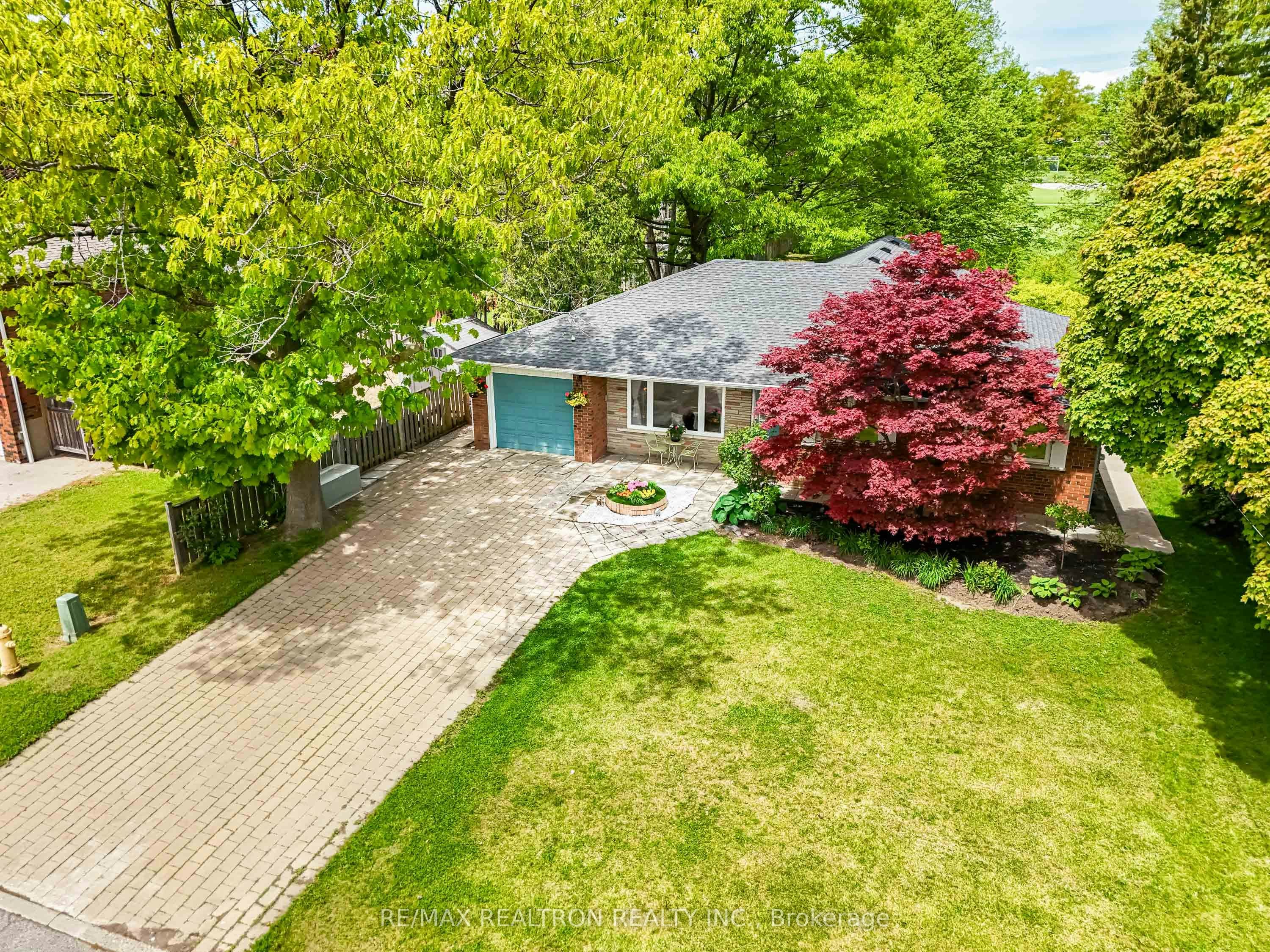 15 Lincoln Green Drive, Markham, ON, L3P 1R6