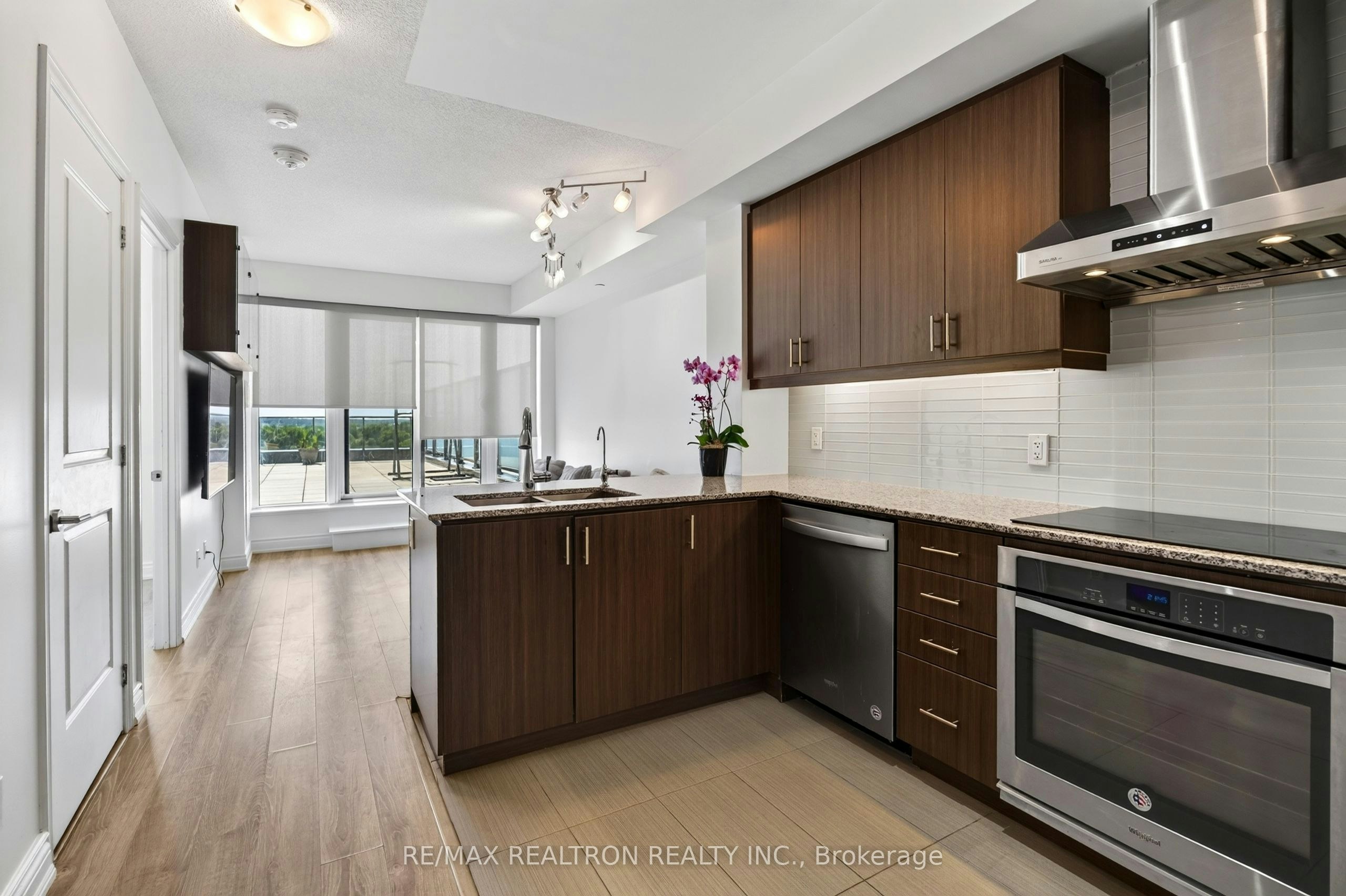 801-9618 Yonge Street, Richmond Hill, ON, L4C 0X5 - 8