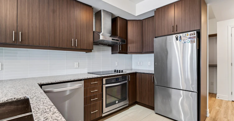 801-9618 Yonge Street, Richmond Hill, ON, L4C 0X5 - 6