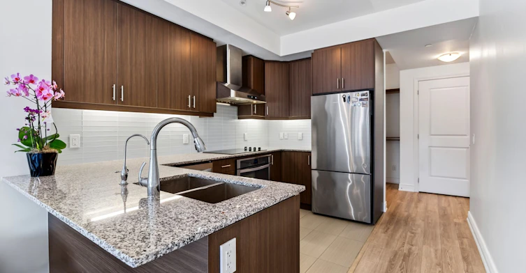 801-9618 Yonge Street, Richmond Hill, ON, L4C 0X5 - 9