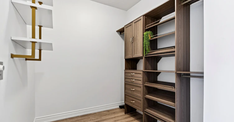 801-9618 Yonge Street, Richmond Hill, ON, L4C 0X5 - 13