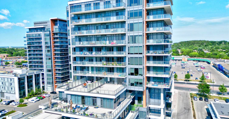801-9618 Yonge Street, Richmond Hill, ON, L4C 0X5