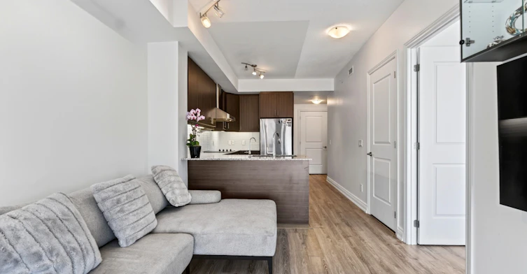 801-9618 Yonge Street, Richmond Hill, ON, L4C 0X5 - 10