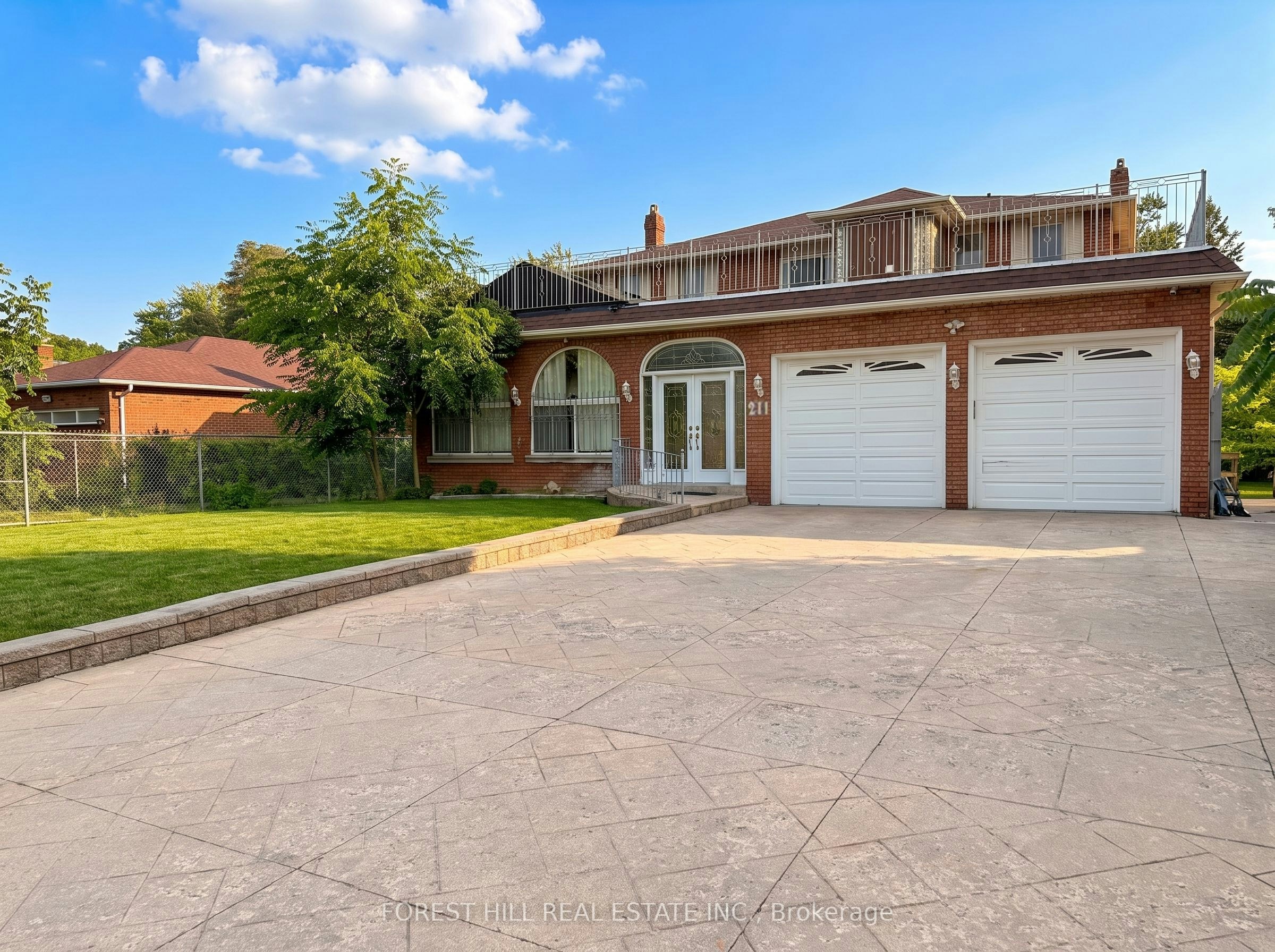 211 Carrville Road, Richmond Hill, ON, L4C 6E4
