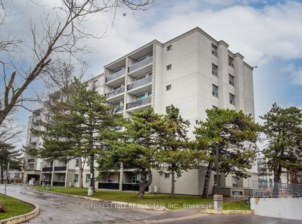 423-7471 Yonge Street, Vaughan, ON, L3T 2B9