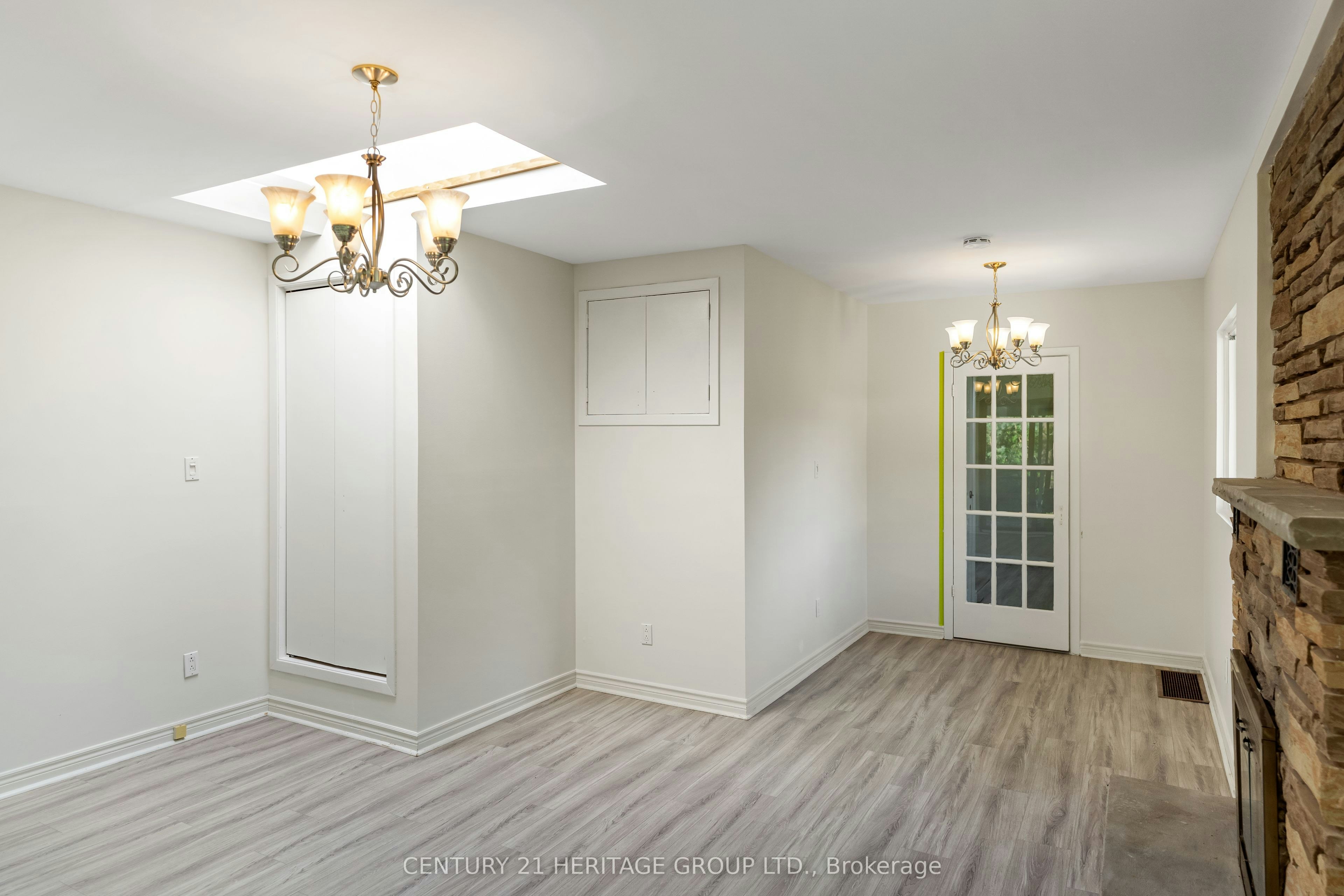 Main-95 Lucas Street, Richmond Hill, ON, L4C 4P4 - 4