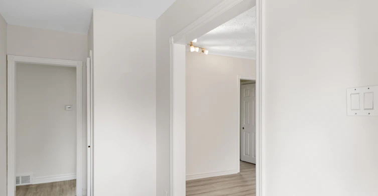 Main-95 Lucas Street, Richmond Hill, ON, L4C 4P4 - 37