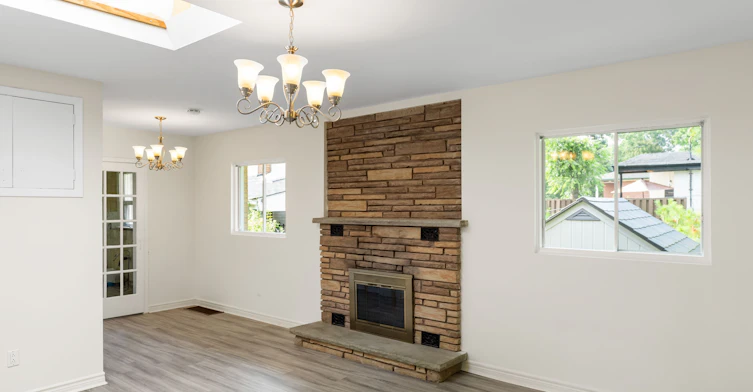 Main-95 Lucas Street, Richmond Hill, ON, L4C 4P4 - 2
