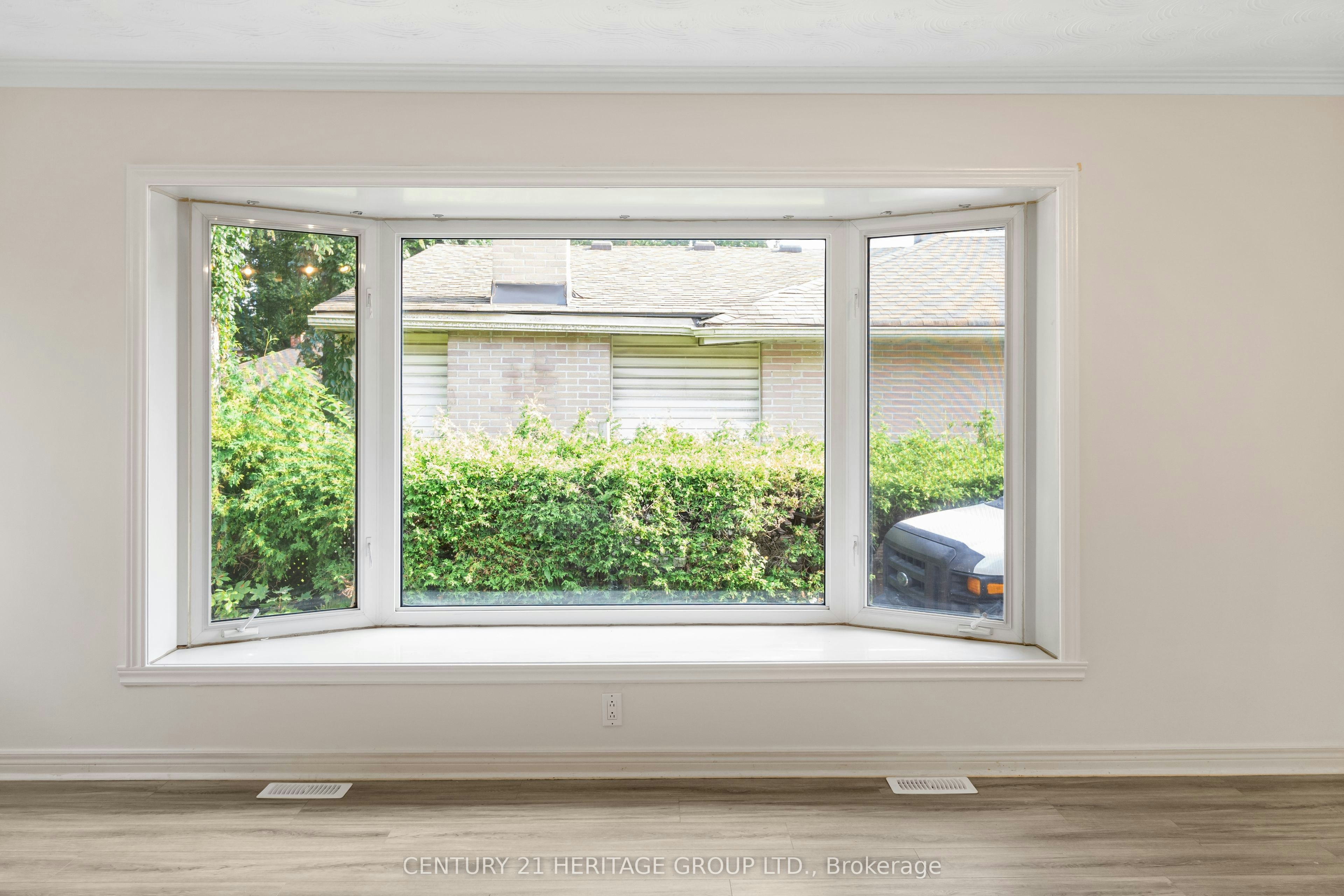 Main-95 Lucas Street, Richmond Hill, ON, L4C 4P4 - 34