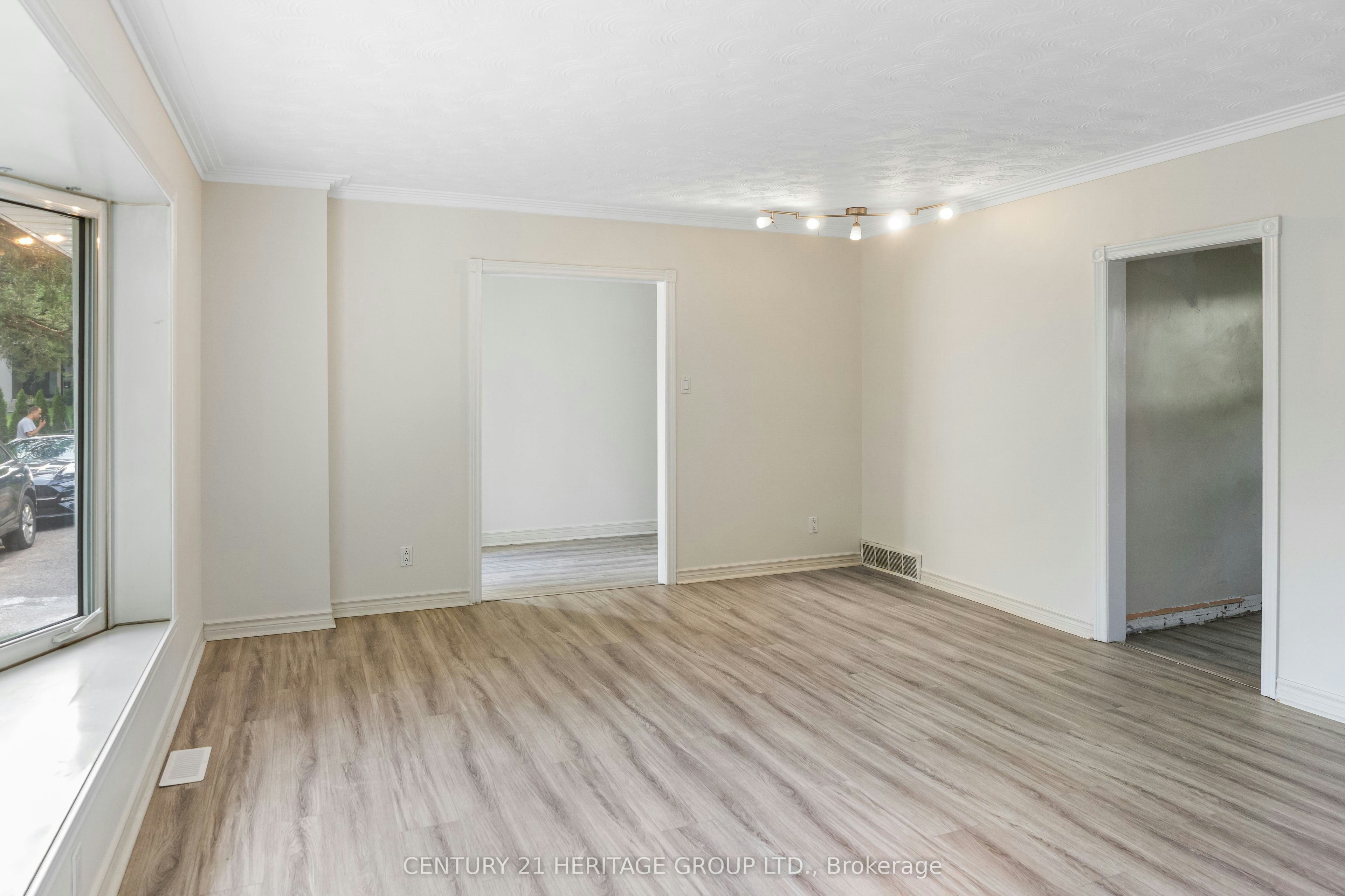 Main-95 Lucas Street, Richmond Hill, ON, L4C 4P4 - 30