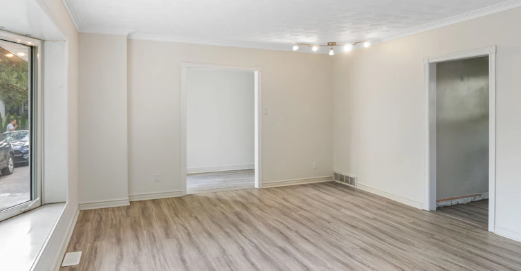 Main-95 Lucas Street, Richmond Hill, ON, L4C 4P4 - 30