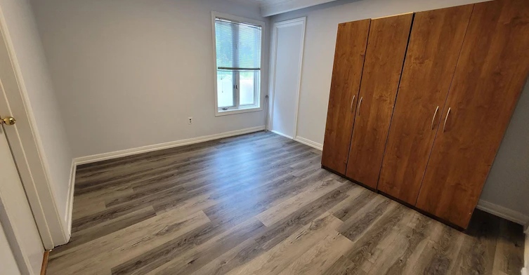 Main-124 Major Mackenzie Drive E, Richmond Hill, ON, L4C 1H1 - 2