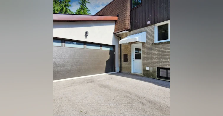 36 Aurora Heights Drive, Aurora, ON, L4G 2W7 - 13