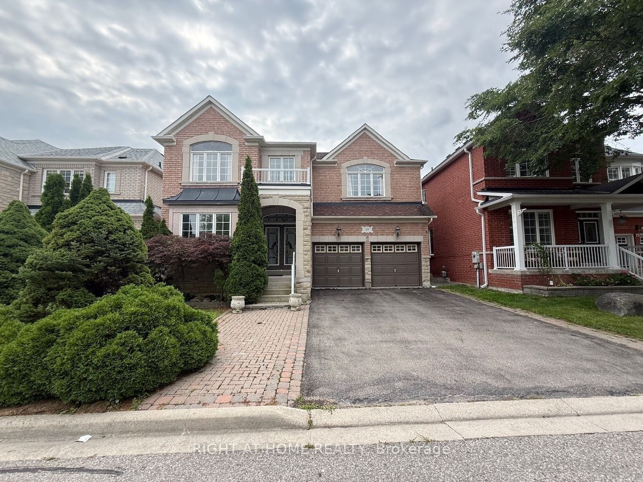 17 Coral Cove Court, Markham, ON, L6E 1L1 - 2