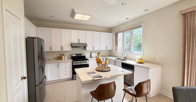 17 Coral Cove Court, Markham, ON, L6E 1L1 - 17
