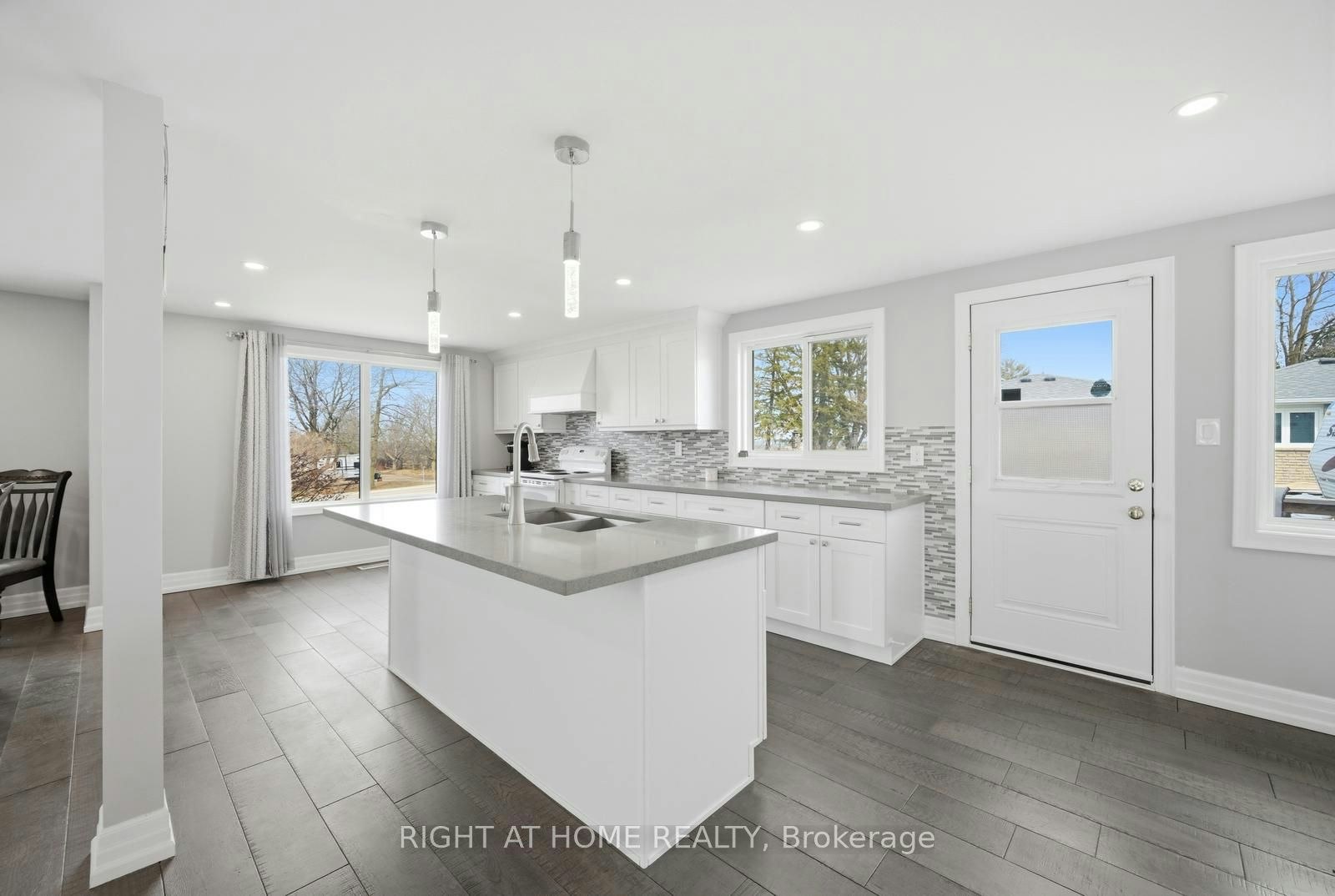 5885 7th Line, New Tecumseth, ON, L0G 1A0