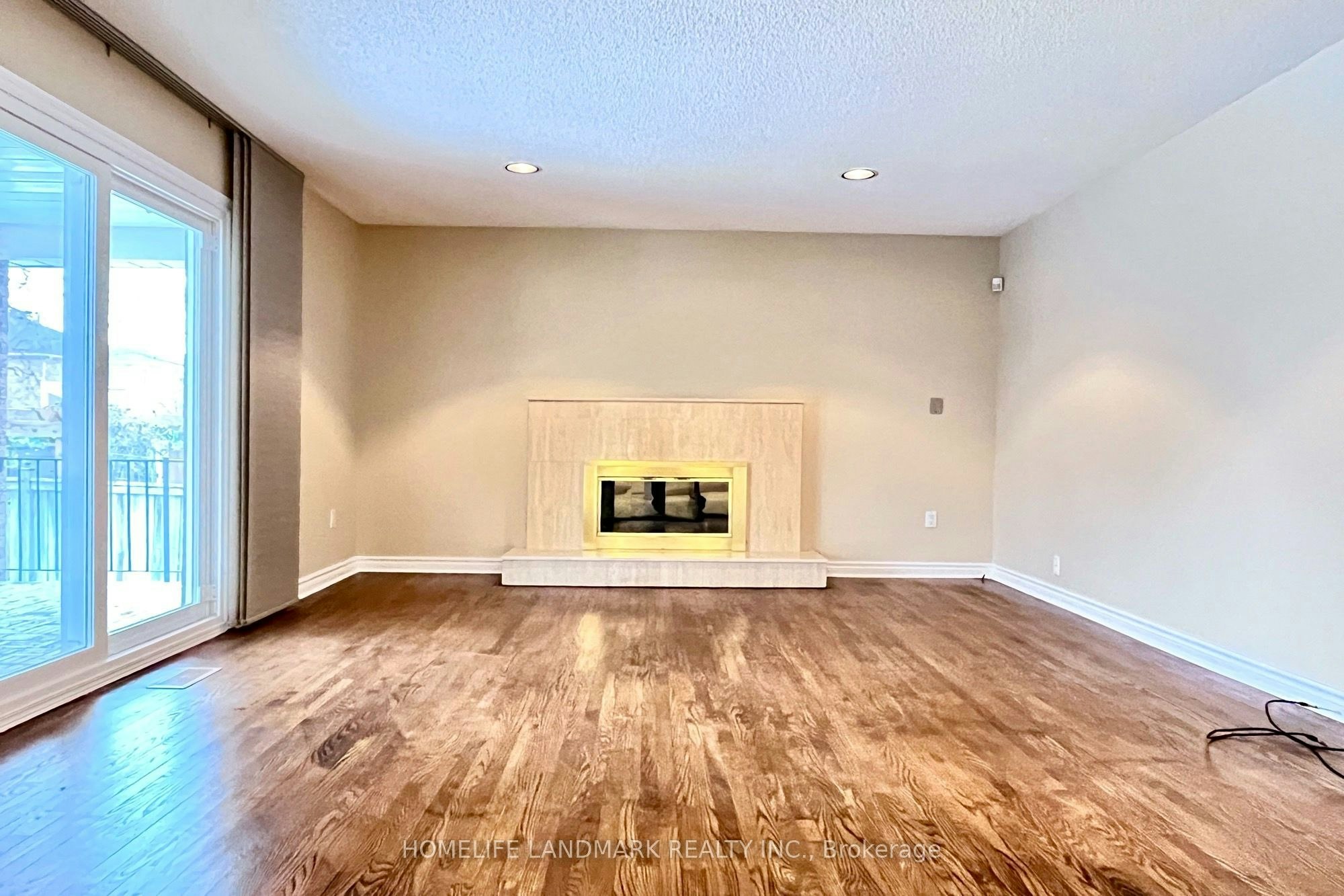 20 Piccadilly Road, Richmond Hill, ON, L4B 1S5 - 5