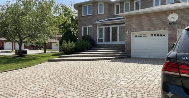 20 Piccadilly Road, Richmond Hill, ON, L4B 1S5 - 2