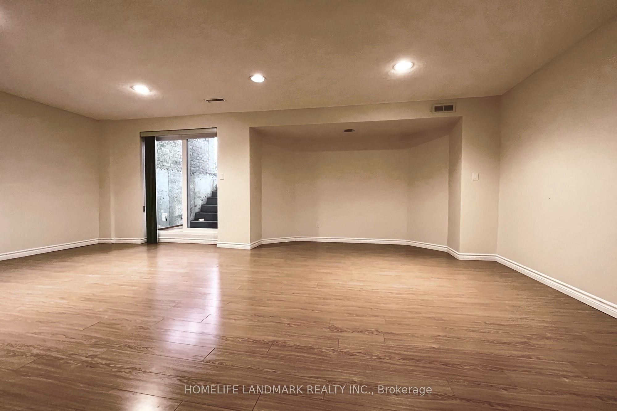 20 Piccadilly Road, Richmond Hill, ON, L4B 1S5 - 22
