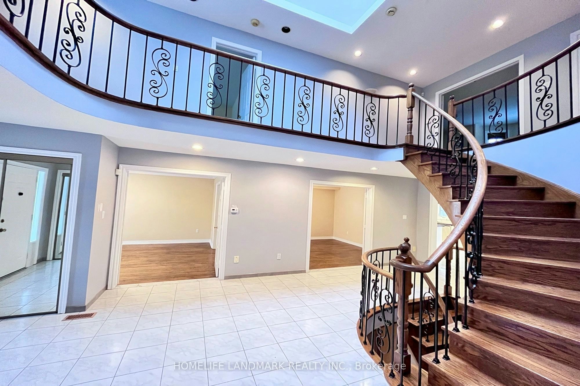 20 Piccadilly Road, Richmond Hill, ON, L4B 1S5 - 12