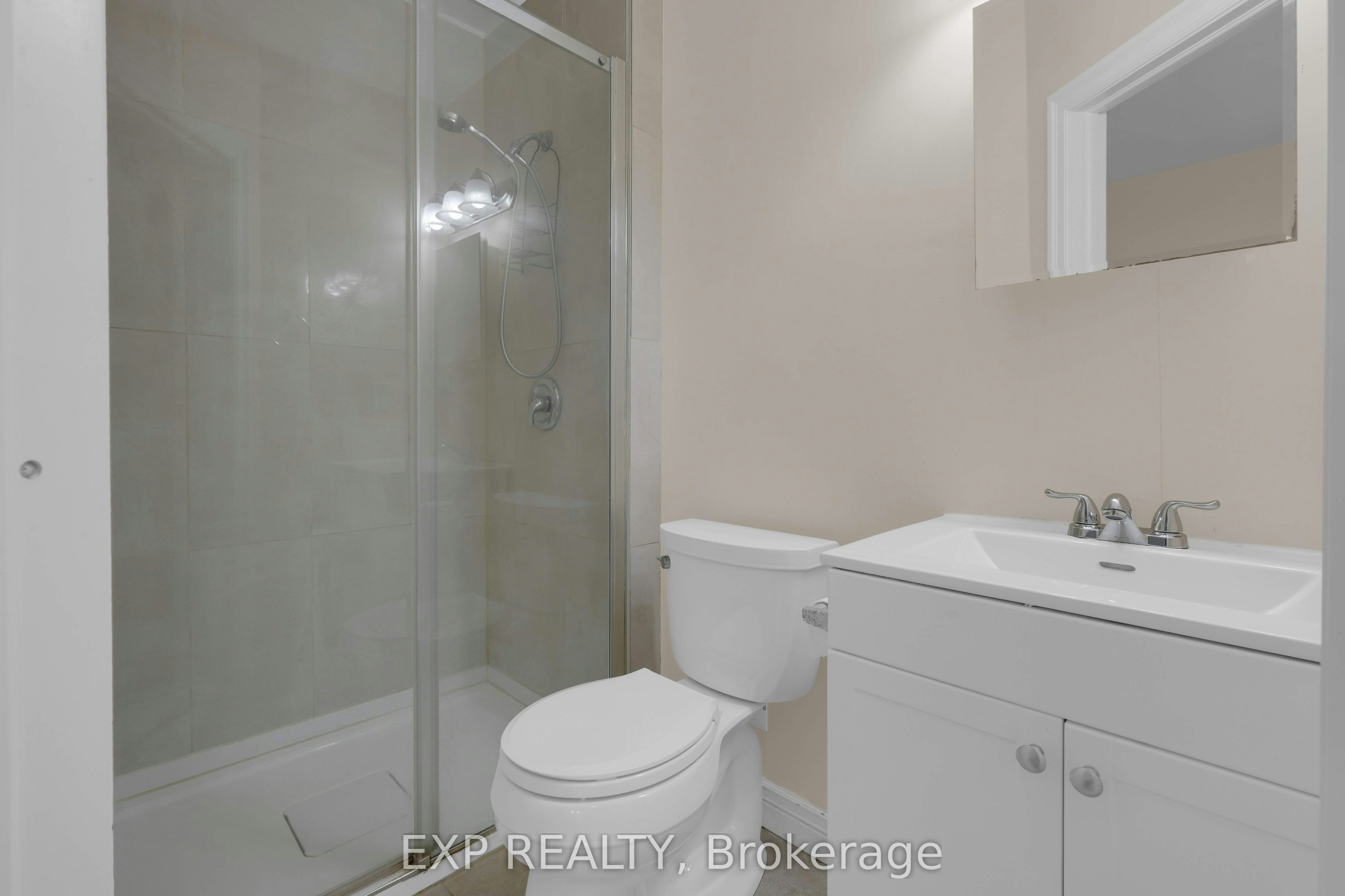 5373 Aurora Road, Whitchurch-Stouffville, ON, L4A 7X4 - 8
