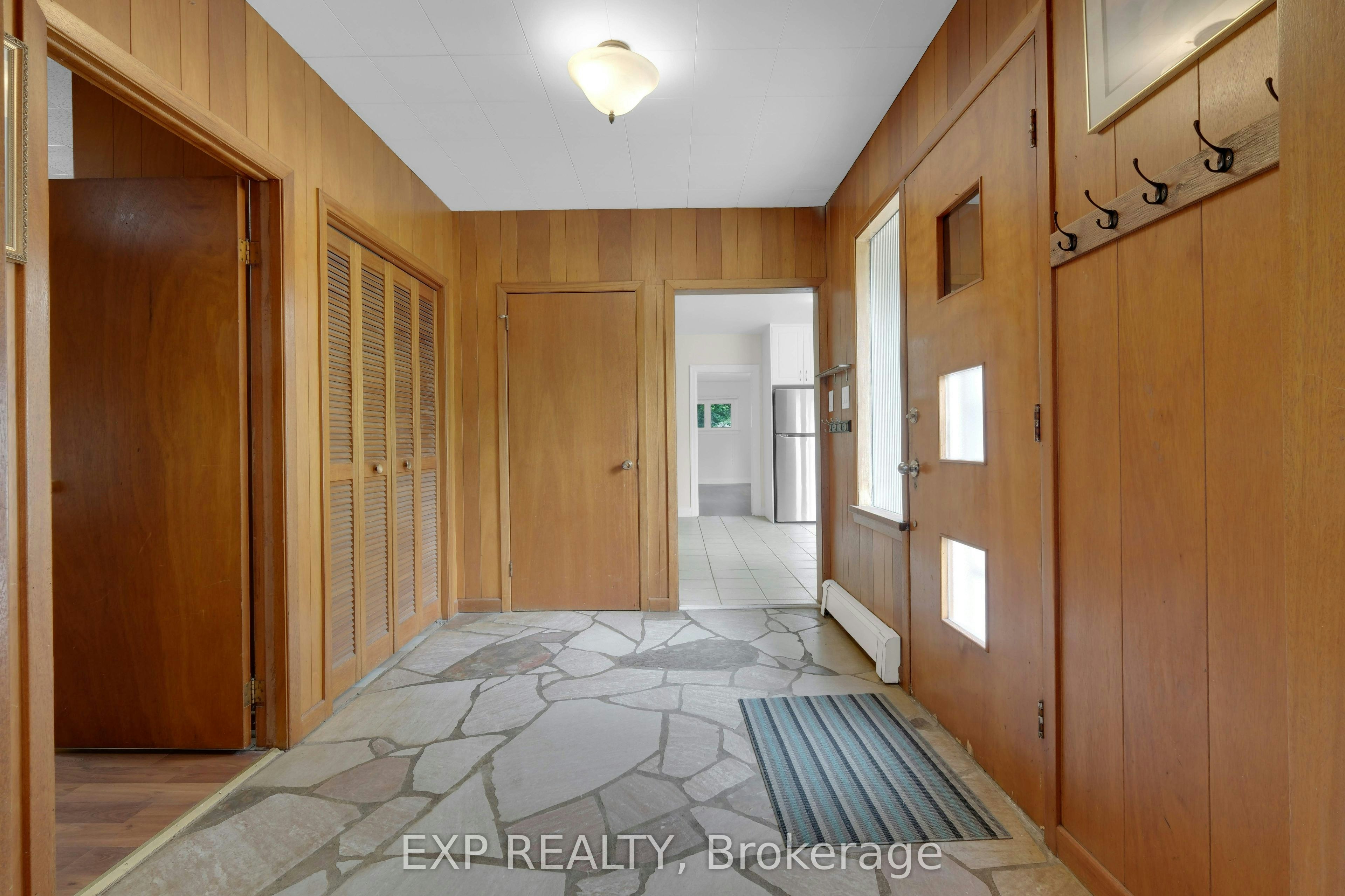 5373 Aurora Road, Whitchurch-Stouffville, ON, L4A 7X4 - 2