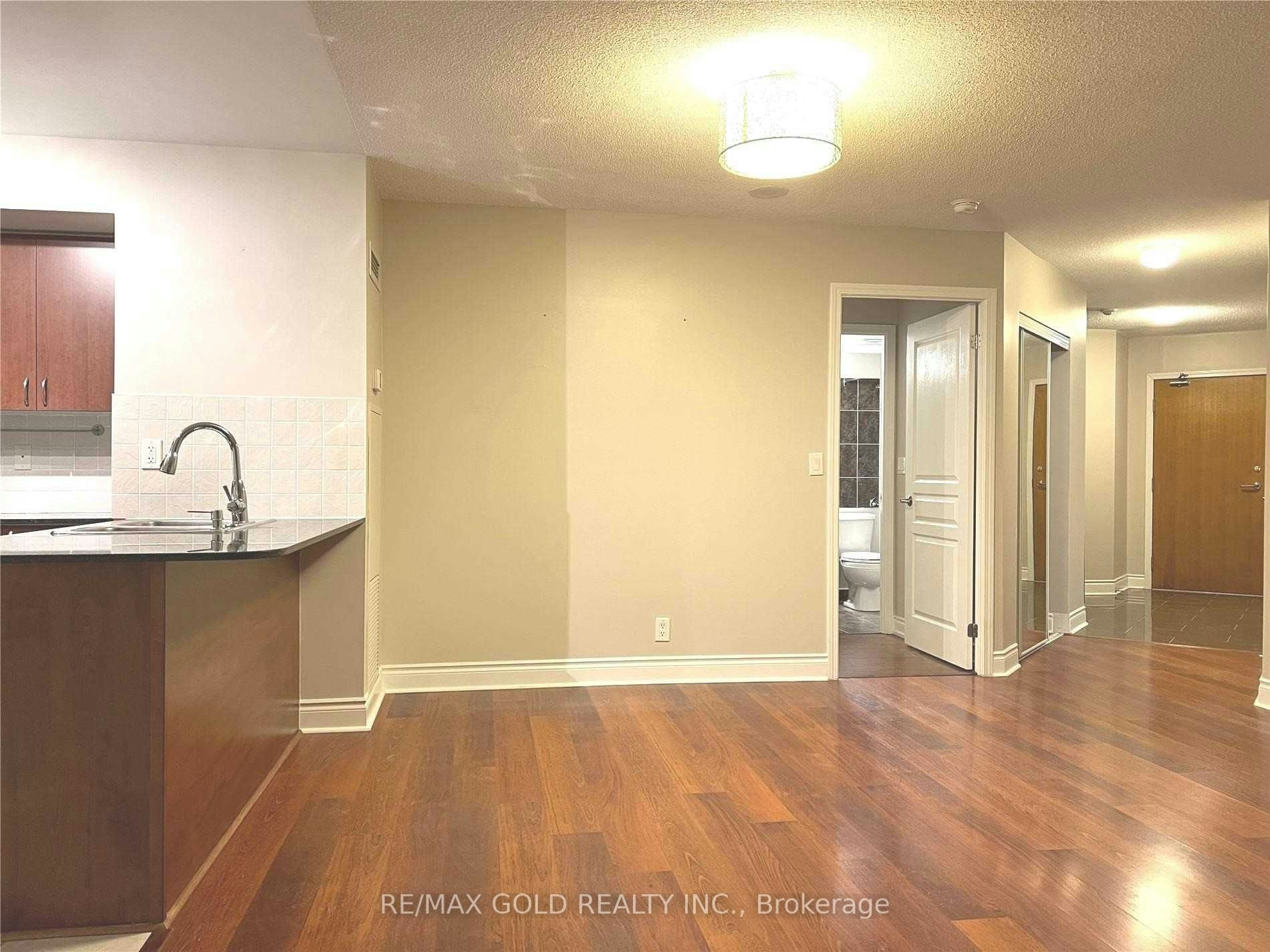 508-75 South Town Centre Boulevard, Markham, ON, L6G 0B3 - 6