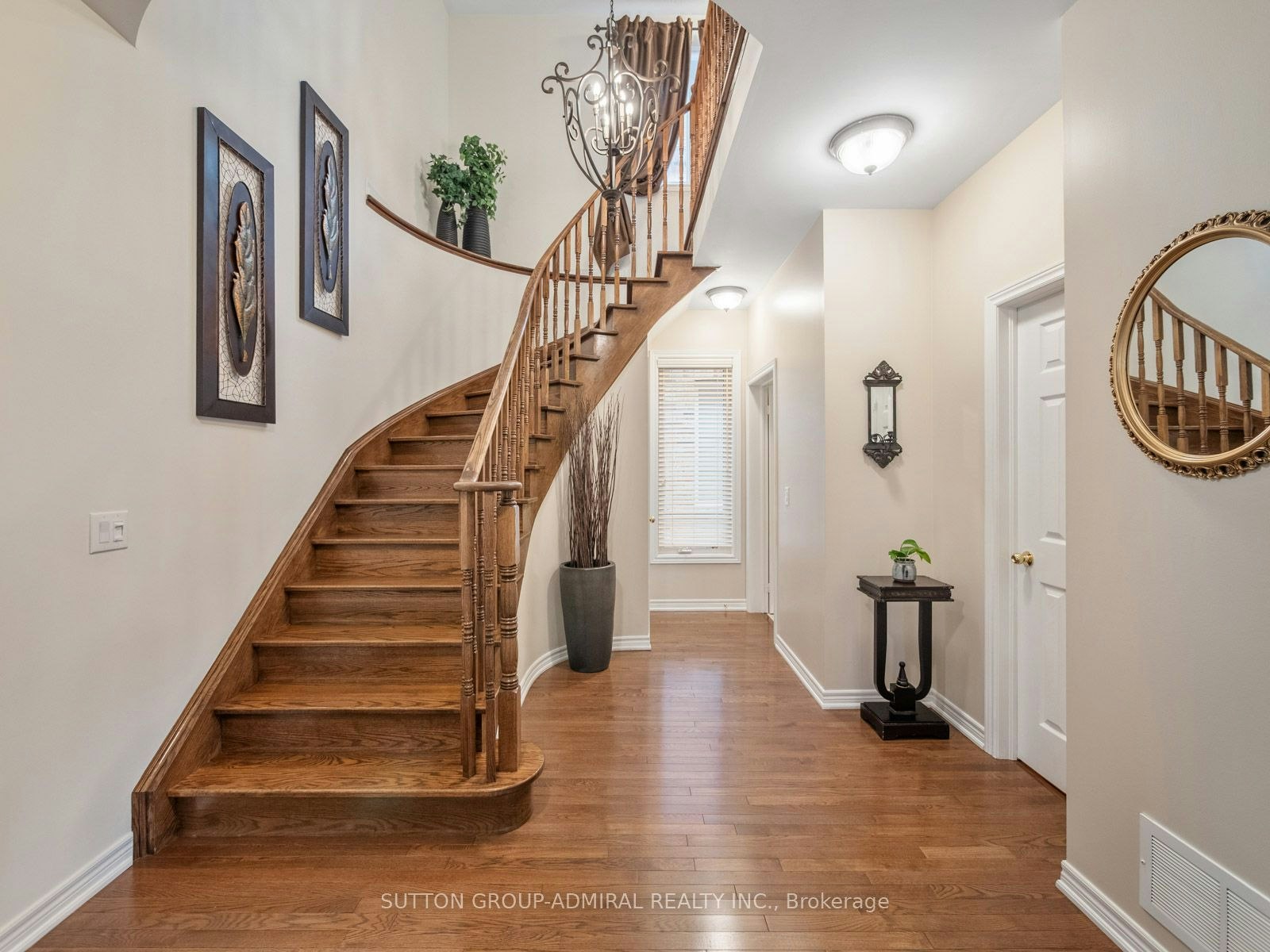 23 Kerr Lane, Aurora, ON, L4G 0E5 - 8