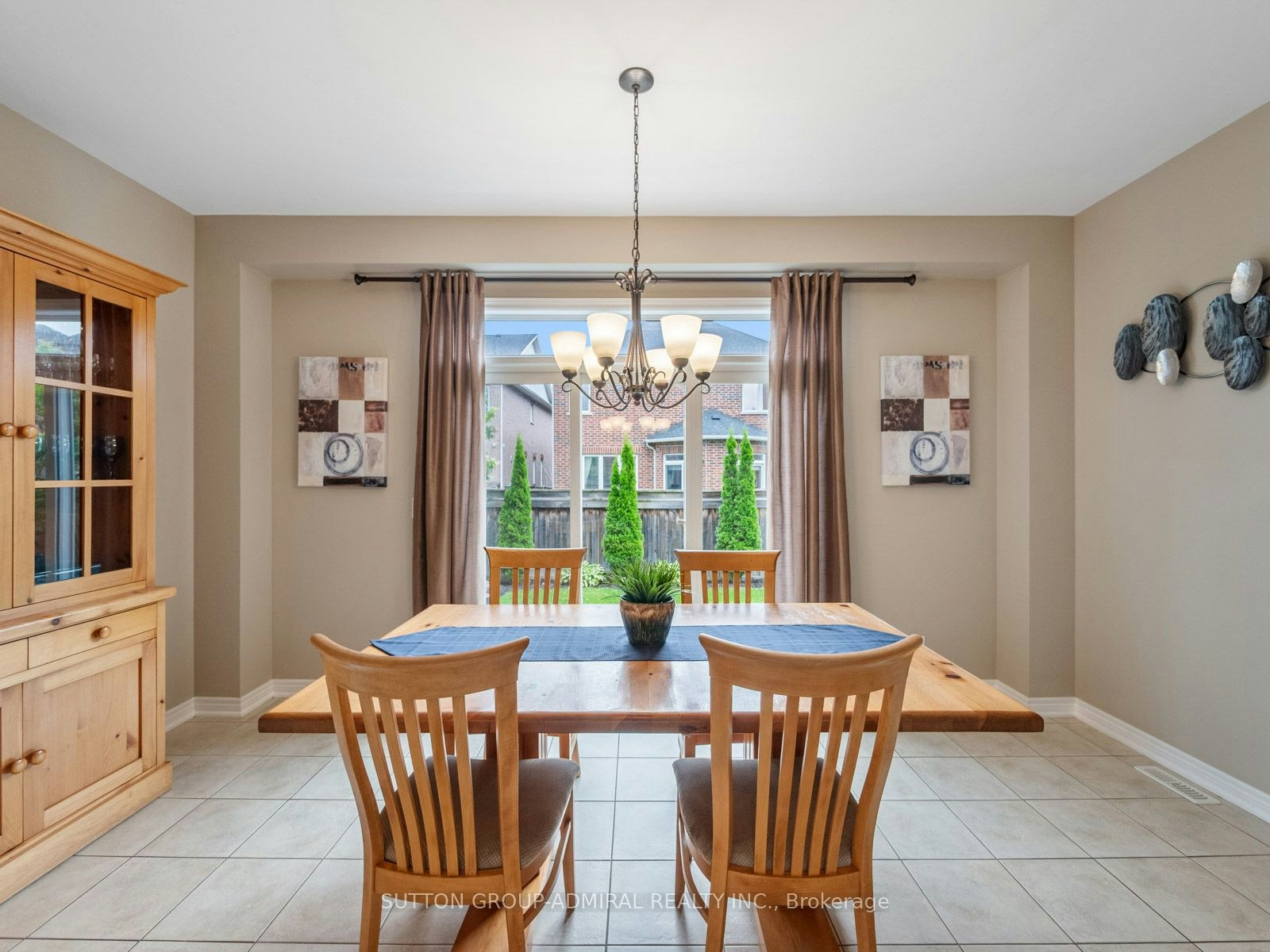 23 Kerr Lane, Aurora, ON, L4G 0E5 - 18