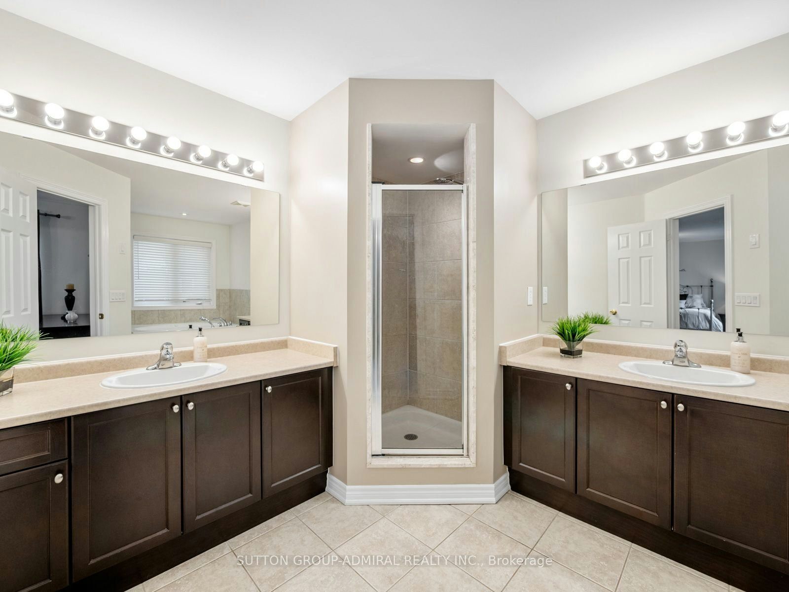 23 Kerr Lane, Aurora, ON, L4G 0E5 - 29