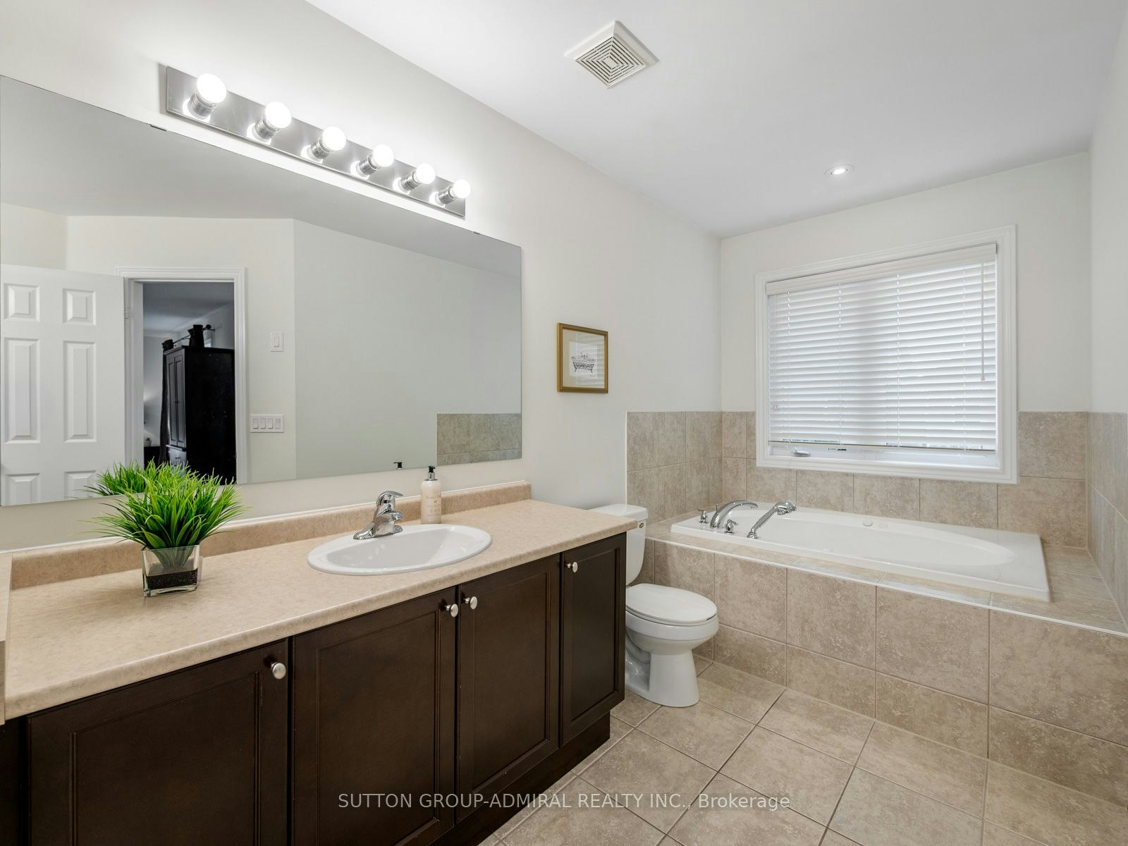 23 Kerr Lane, Aurora, ON, L4G 0E5 - 30