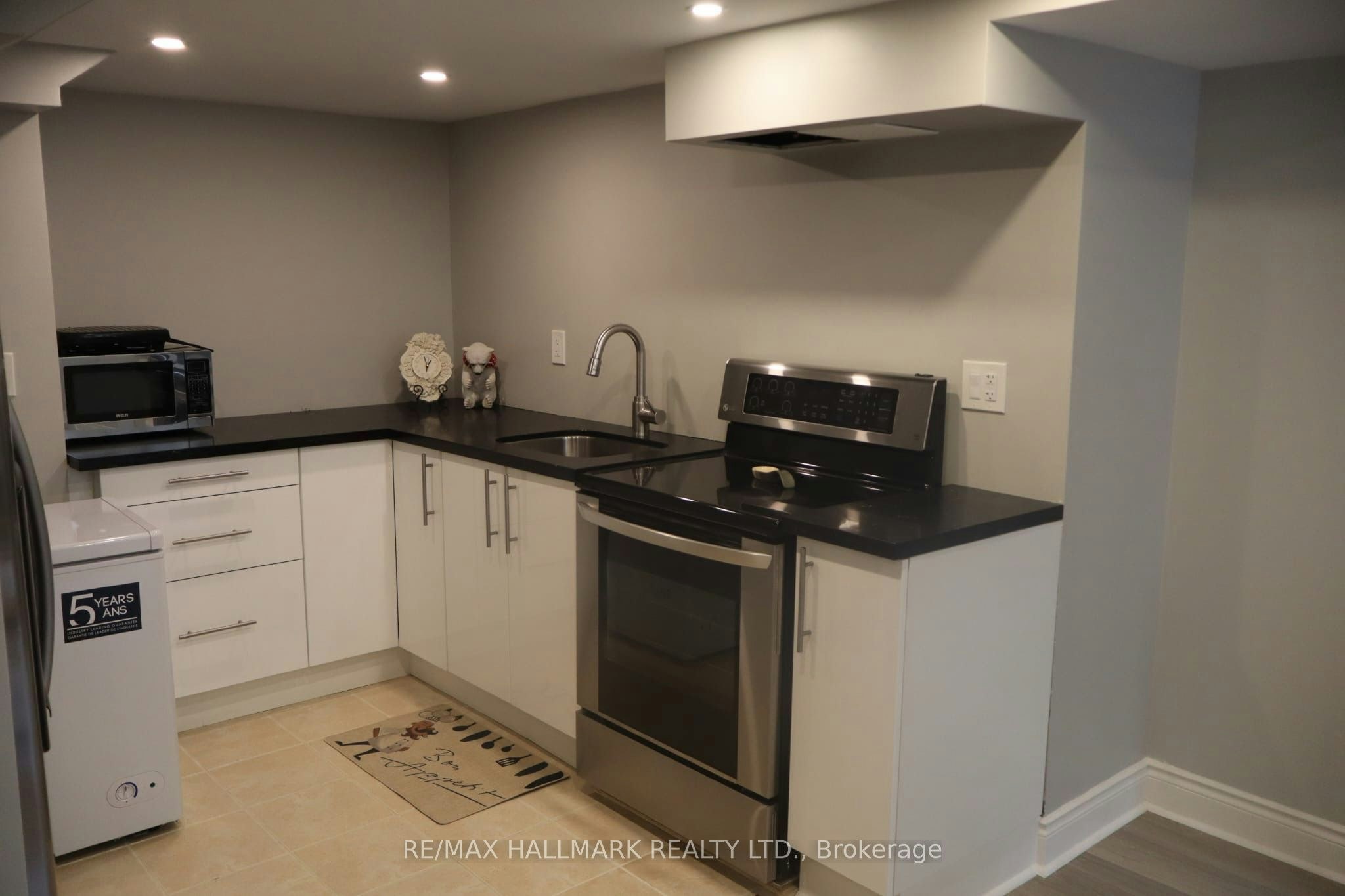 Basement-15 Cormorant Crescent, Vaughan, ON, L4H 2R1 - 8