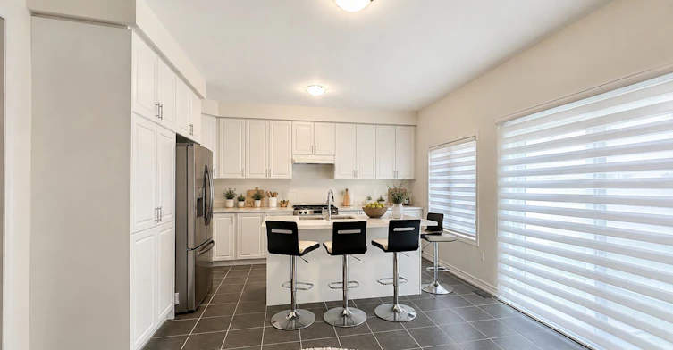 101 Connell Drive, Georgina, ON, L4P 0K3 - 4