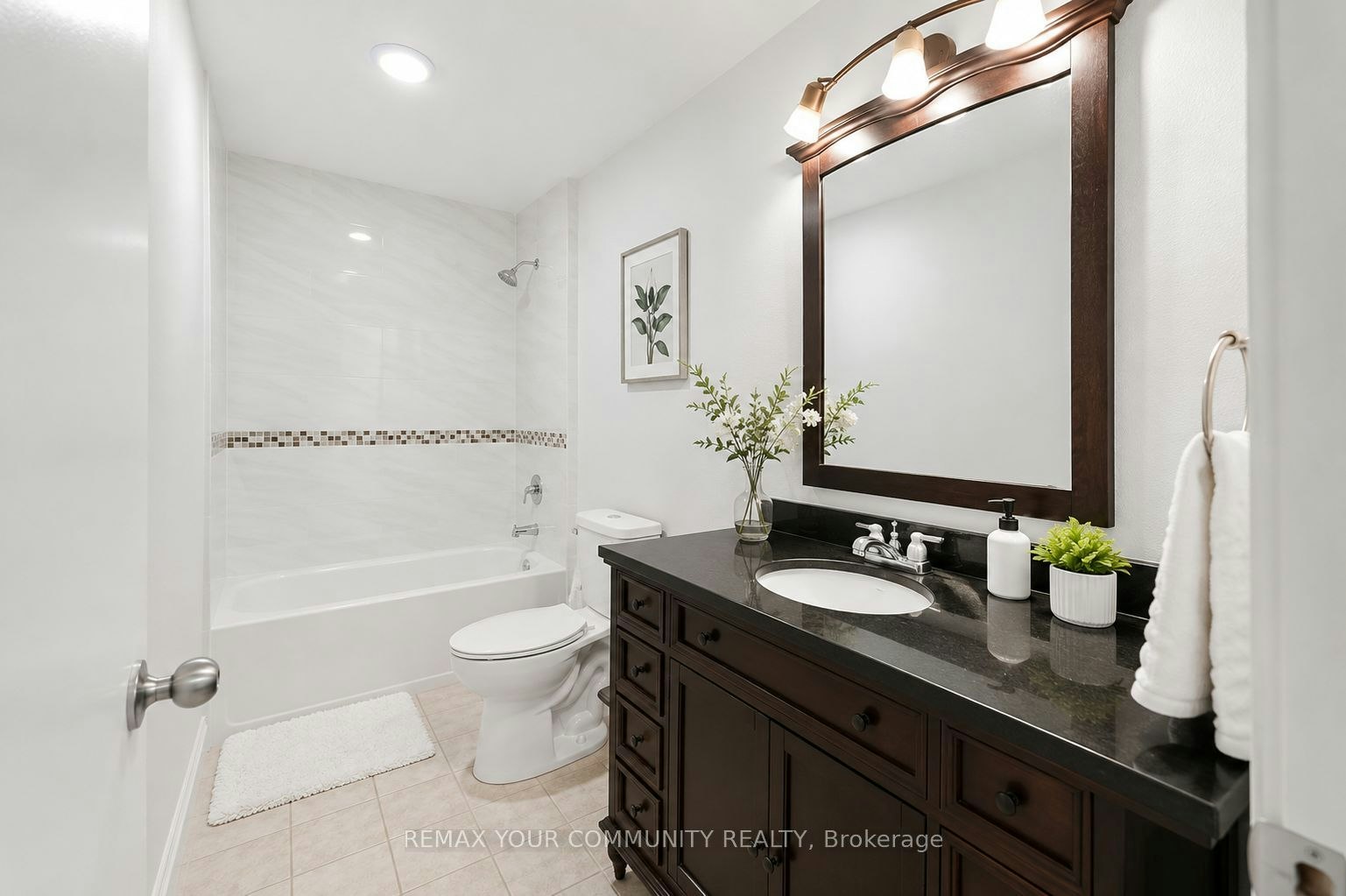 UPPER-376 Agar Avenue, Bradford West Gwillimbury, ON, L3Z 1H5 - 8