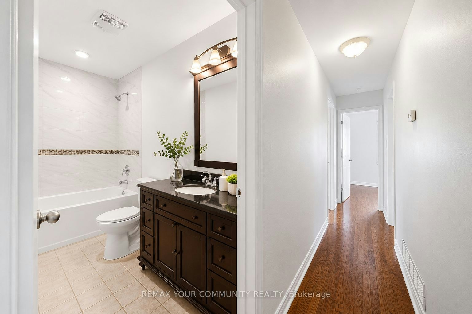 UPPER-376 Agar Avenue, Bradford West Gwillimbury, ON, L3Z 1H5 - 10