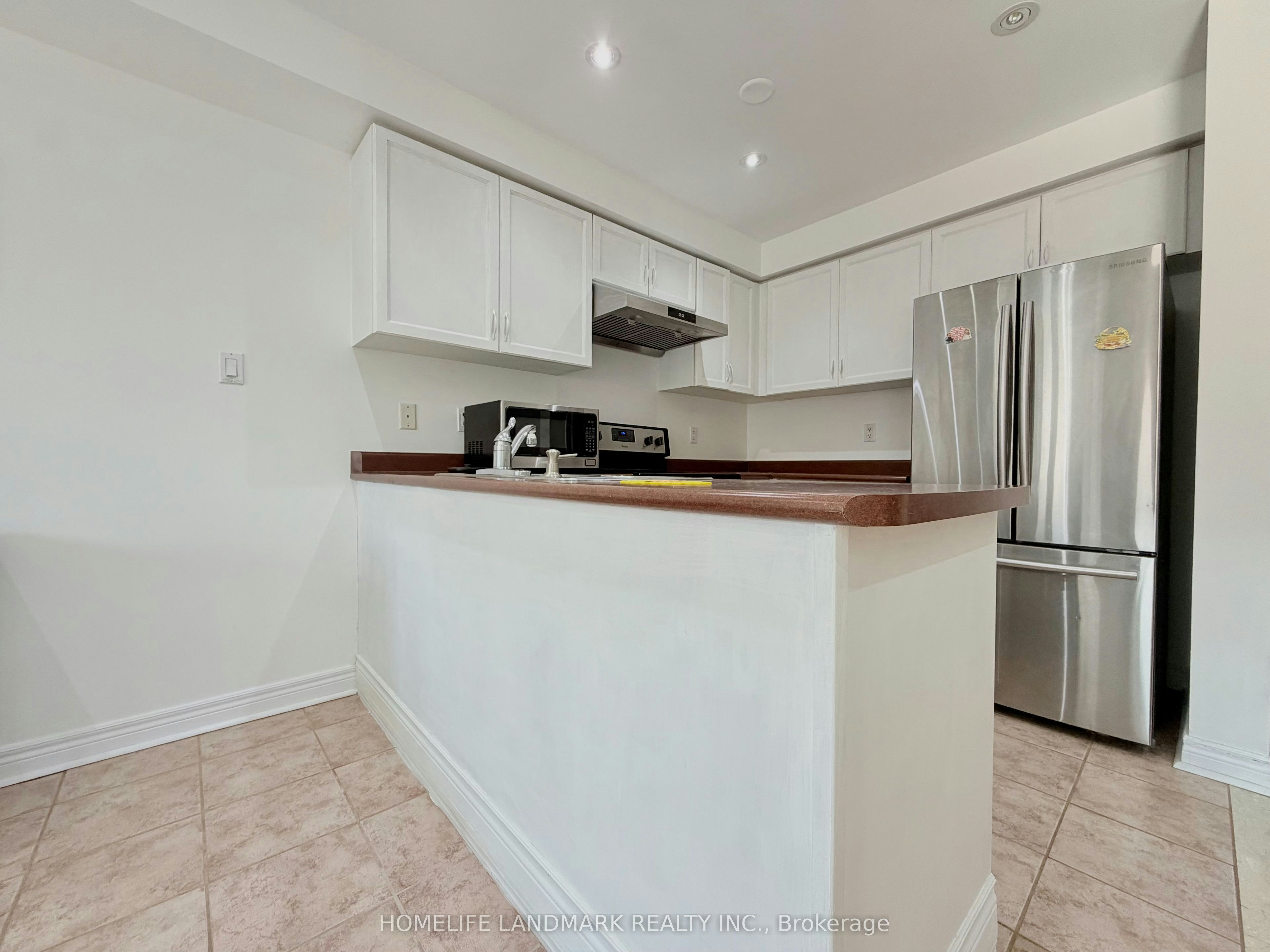 1967 Bur Oak Avenue, Markham, ON, L6E 1W4 - 2
