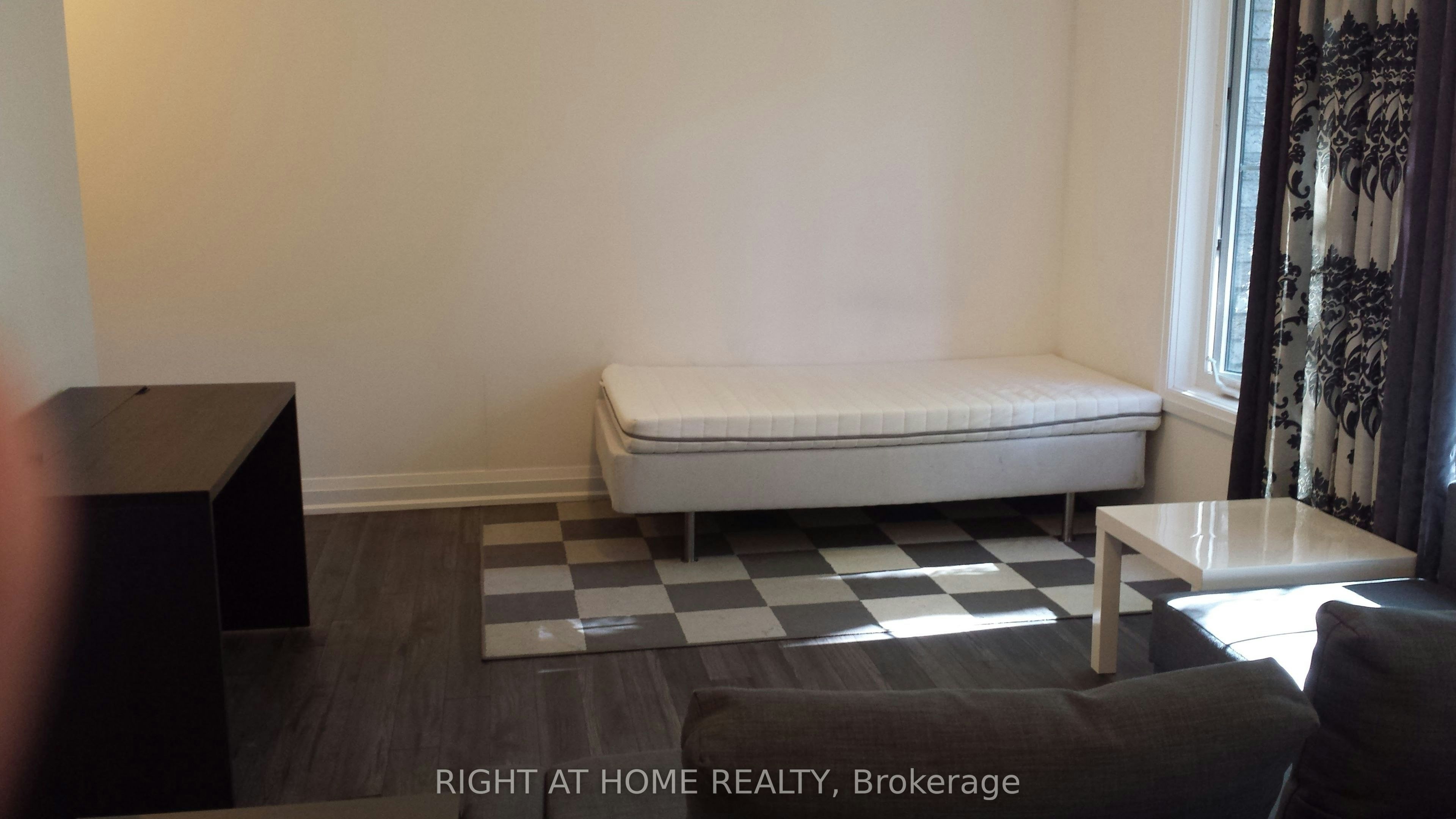 Basement-39 Stallibrass Lane S, Richmond Hill, ON, L4C 2M8 - 4