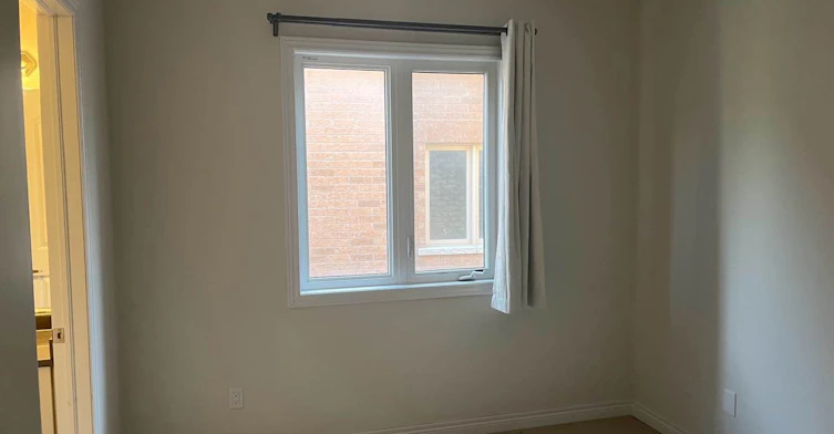 1 Bdrm Upper Level-23 Boland Court, Aurora, ON, L4G 0W6 - 4