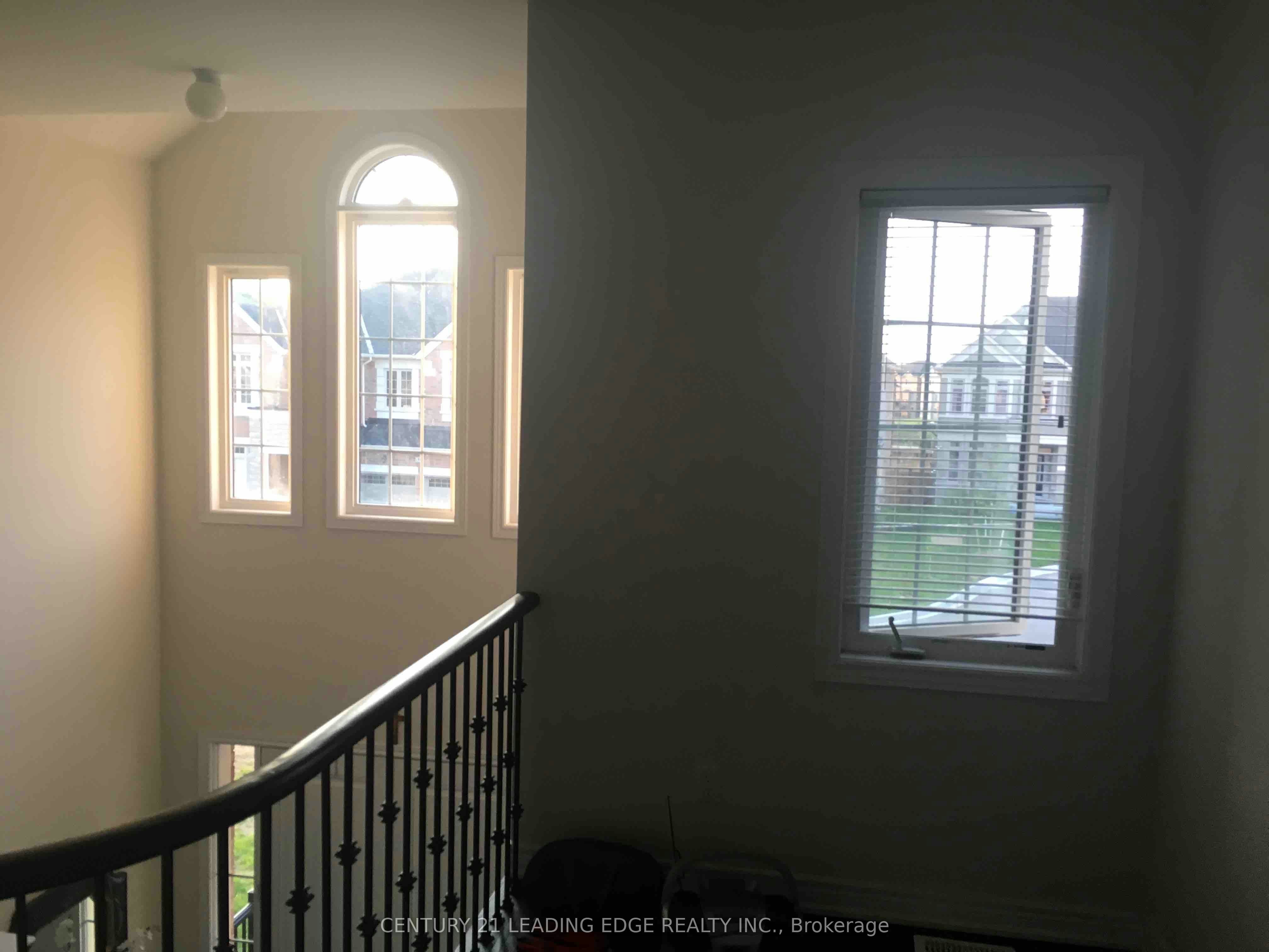 1 Bdrm Upper Level-23 Boland Court, Aurora, ON, L4G 0W6 - 5