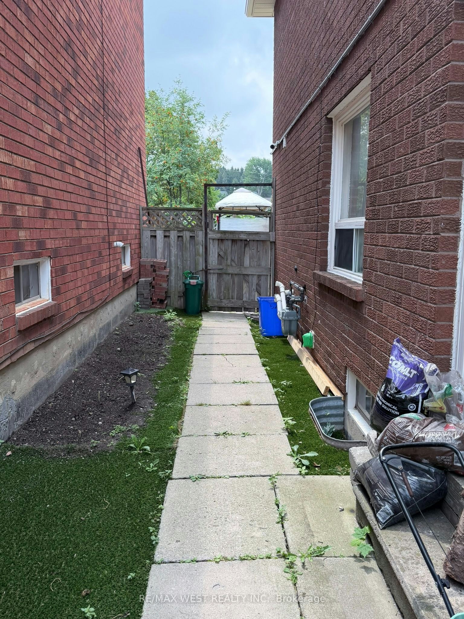 Basement-52 Marchwood Crescent, Richmond Hill, ON, L4C 8M4 - 2