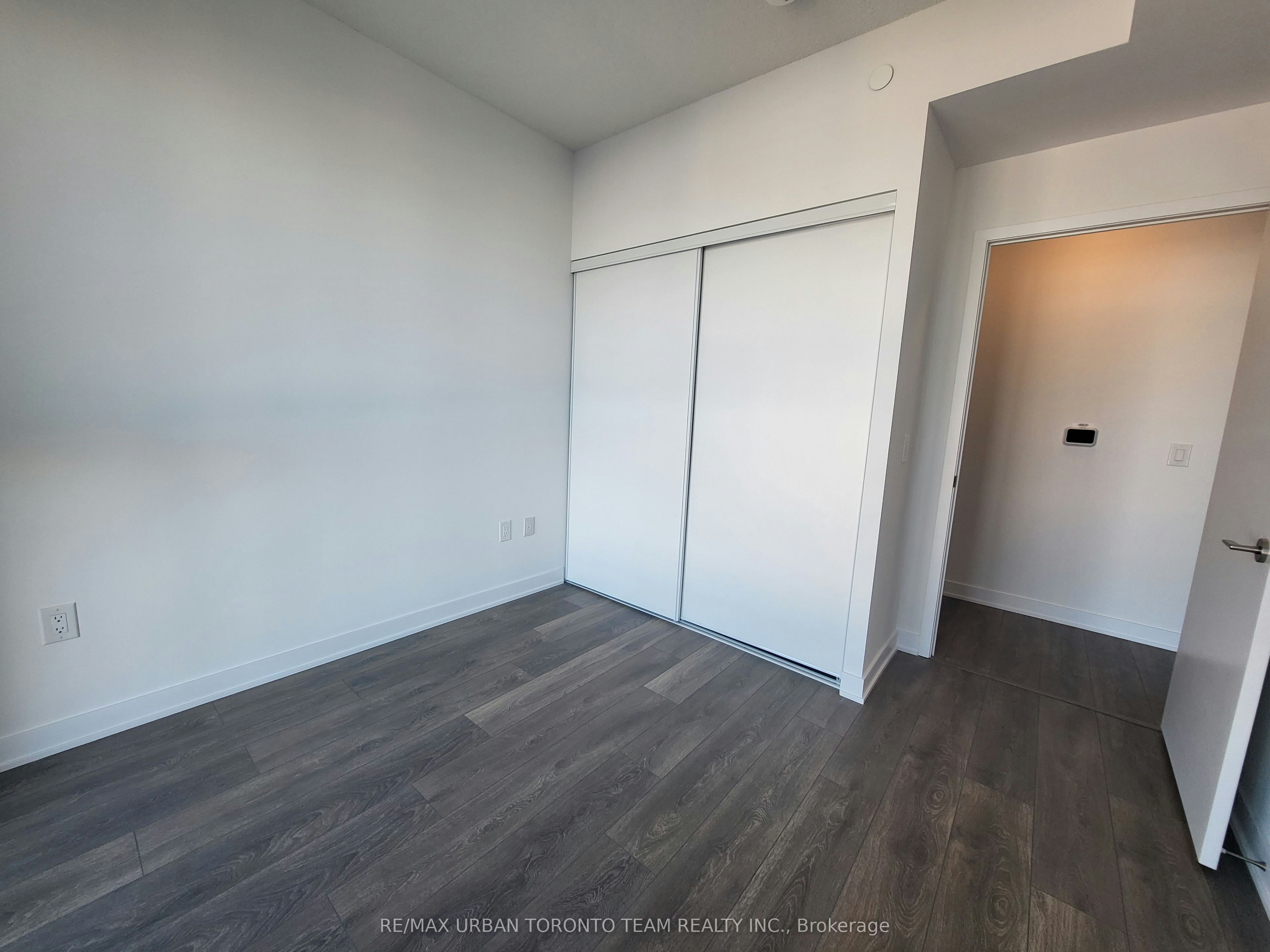 601-38 Honeycrisp Crescent, Vaughan, ON, L4K 5C3 - 8