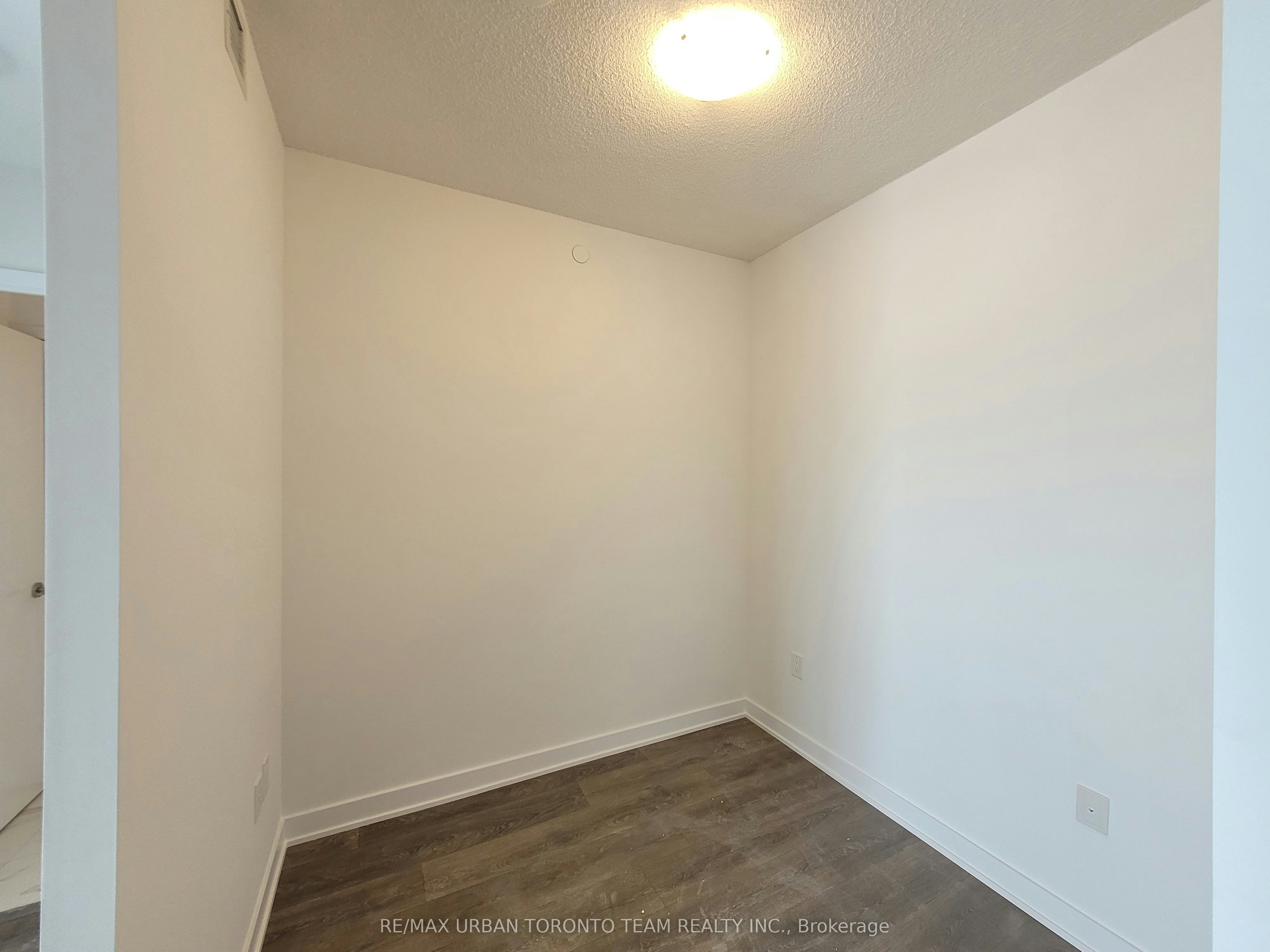 601-38 Honeycrisp Crescent, Vaughan, ON, L4K 5C3 - 9