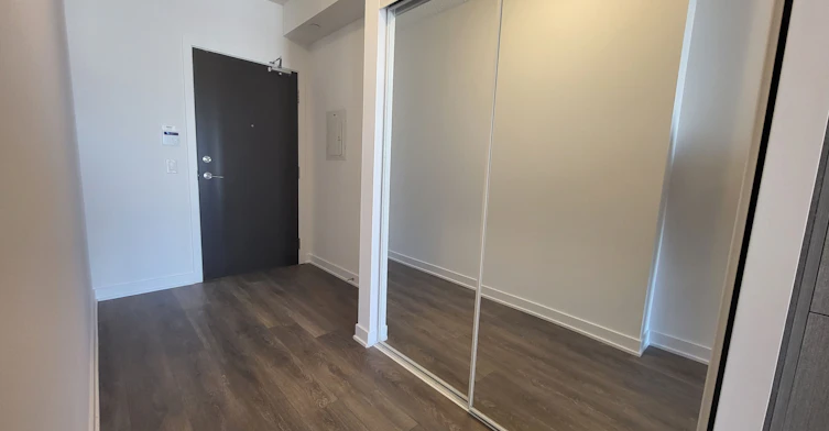 601-38 Honeycrisp Crescent, Vaughan, ON, L4K 5C3 - 13