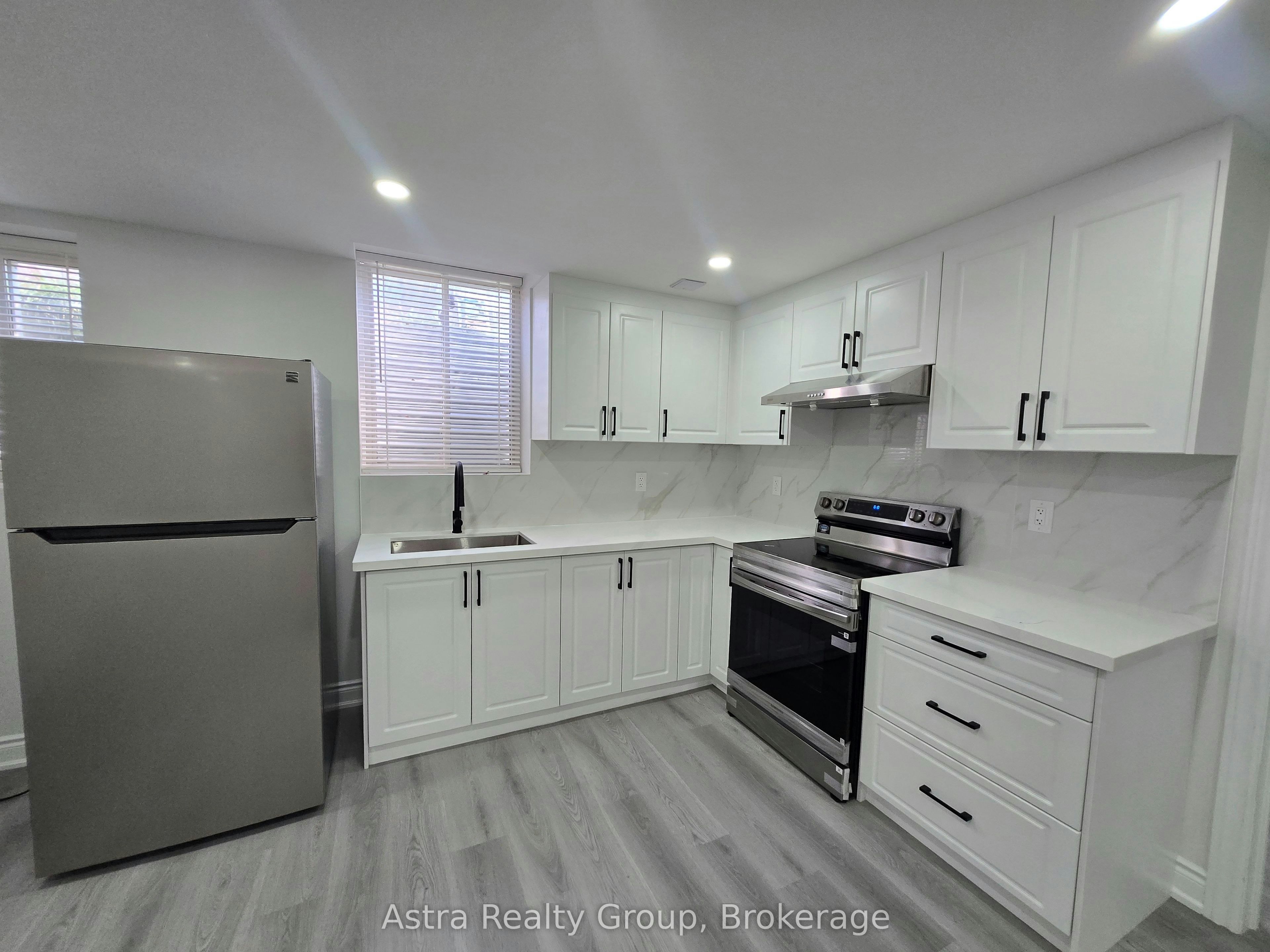 105 Coldwell Bay Circle, Vaughan, ON, L4H 5E9 - 4