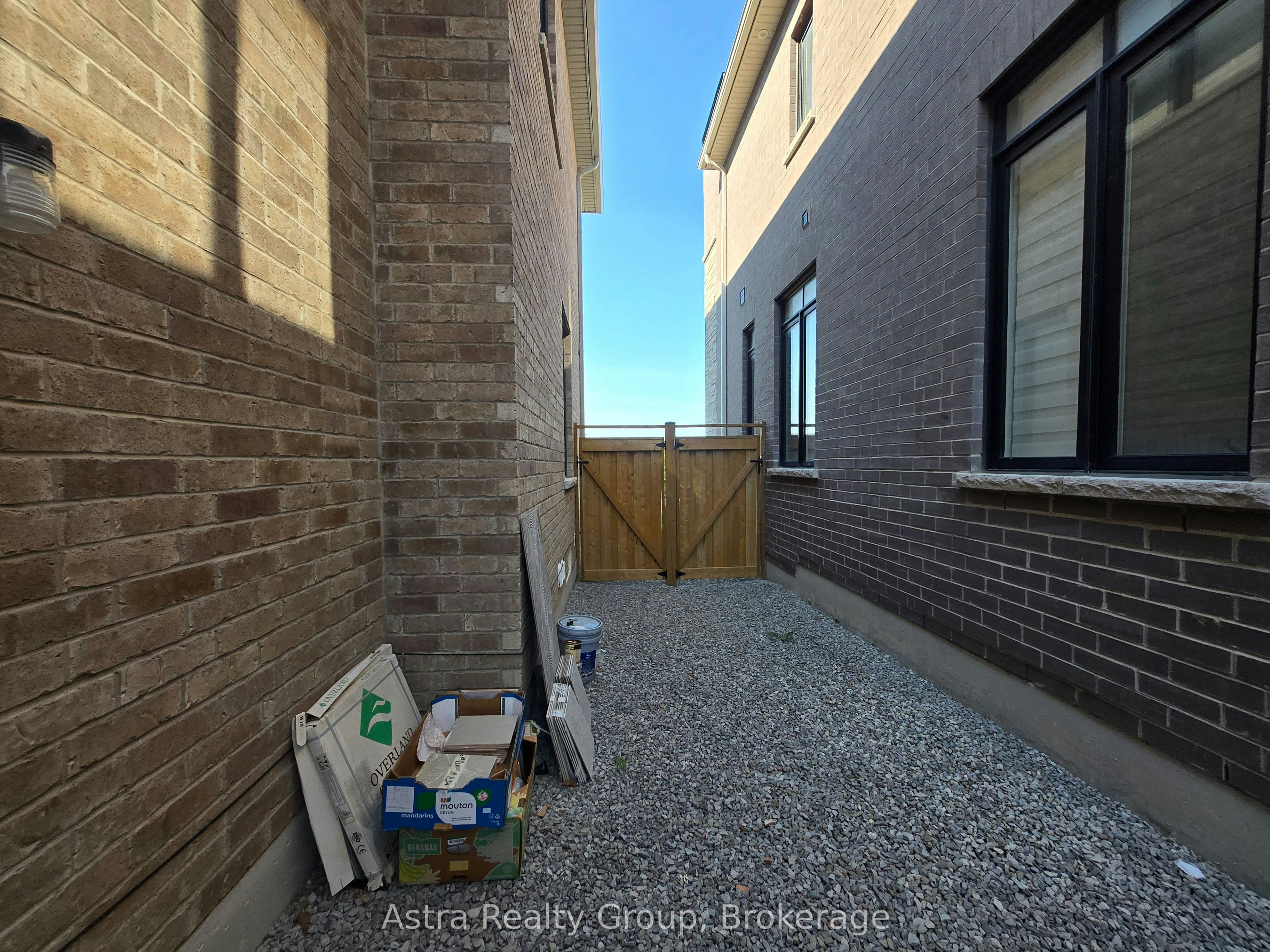 105 Coldwell Bay Circle, Vaughan, ON, L4H 5E9 - 25