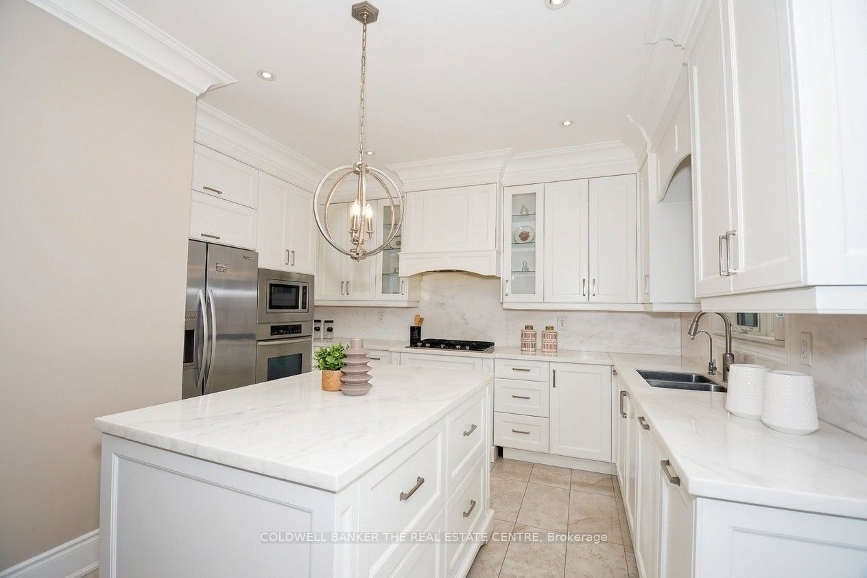 304 Tower Hill Road, Richmond Hill, ON, L4E 0A7