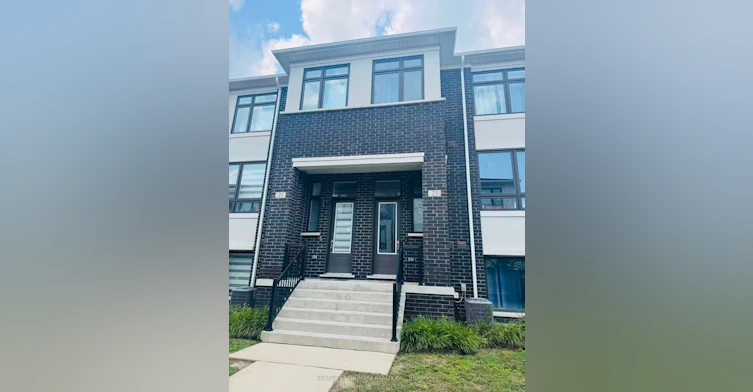 23 James Noble Lane, Richmond Hill, ON, L4C 5S7 - 2
