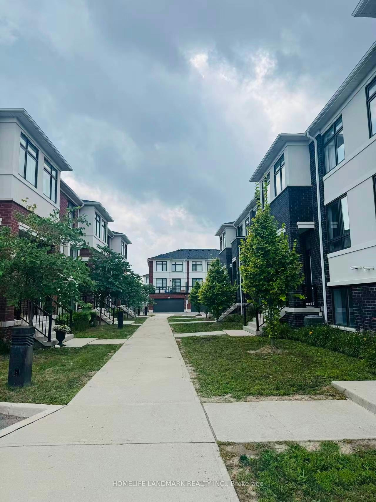 23 James Noble Lane, Richmond Hill, ON, L4C 5S7