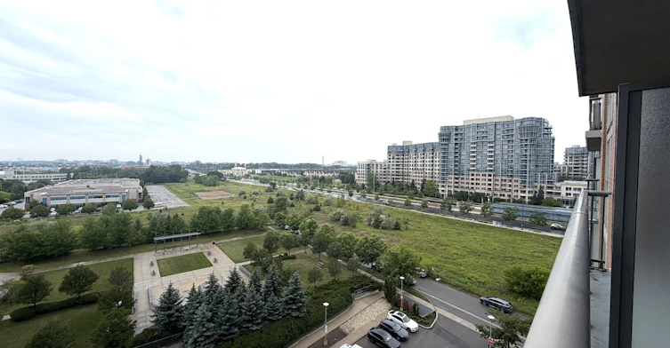 1001-60 South Town Centre Boulevard, Markham, ON, L6G 0C5 - 11