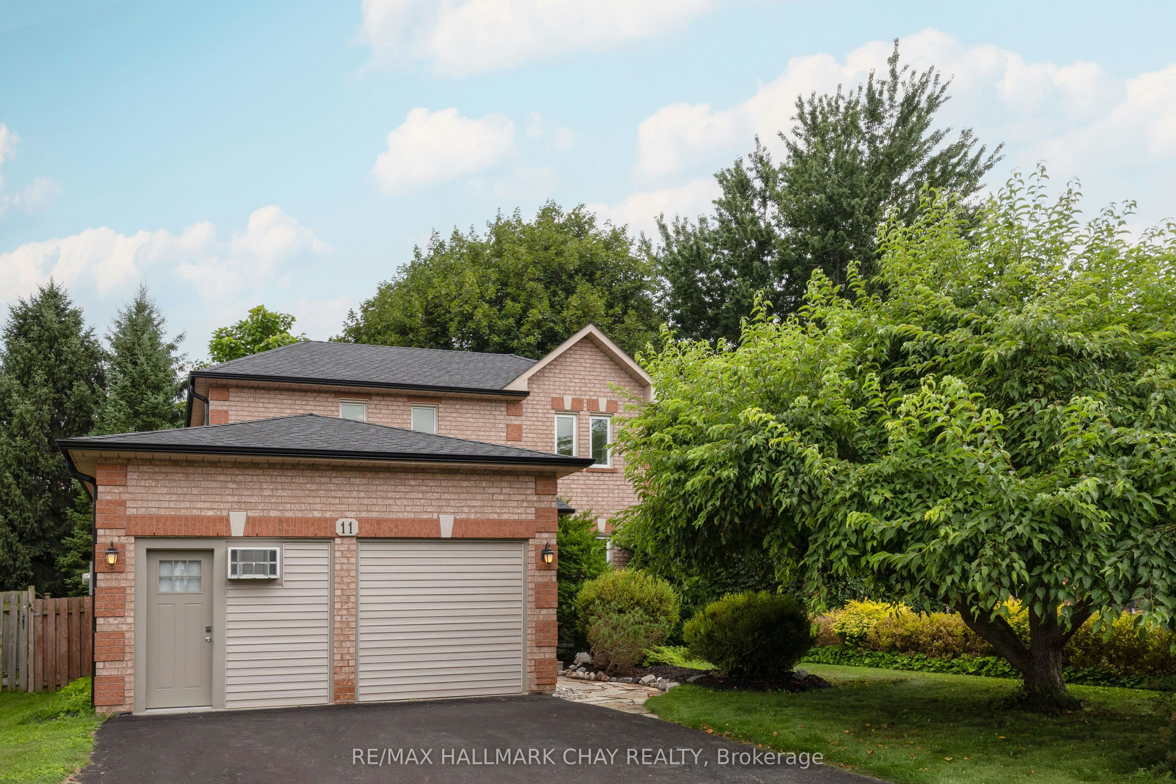 11 Dugdale Avenue, New Tecumseth, ON, L0G 1A0